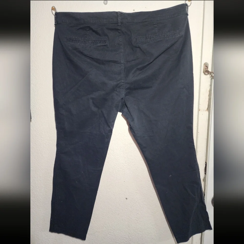 Old Navy Women's Straight Leg Pants - Dark Blue - Picture 2 of 3
